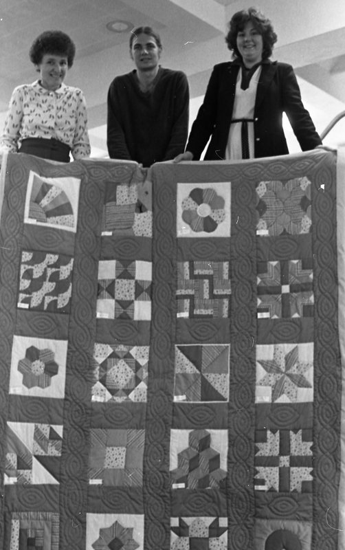 1981 Pierce Library, Fund Raising Quilt 20