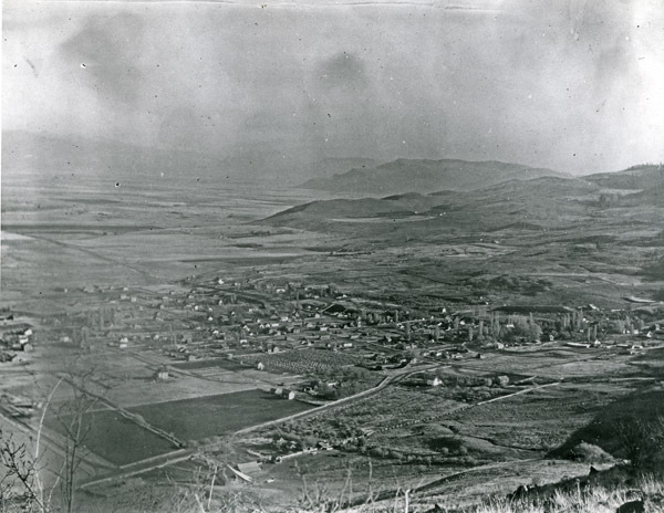 1935 La Grande, Hilltop View 04