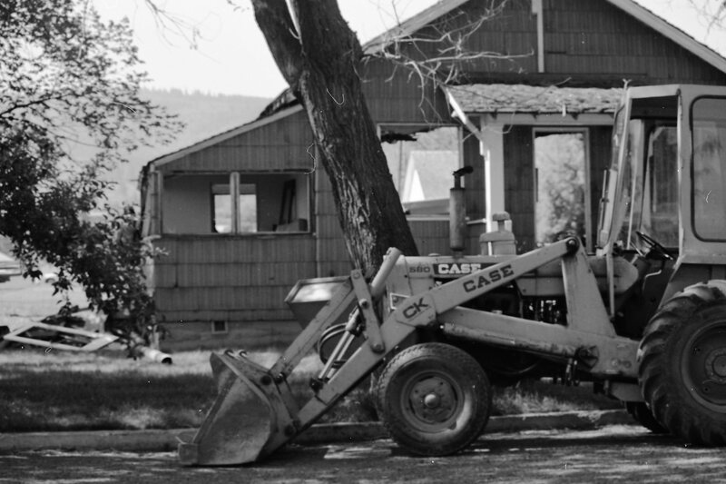 1987 La Grande, House Demolition 02