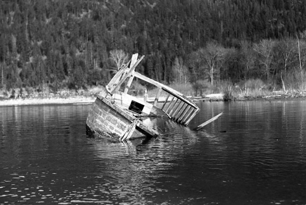 Wallowa Lake, Wreckage