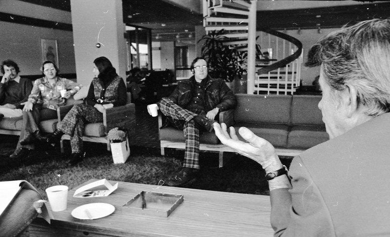 1974 Students, Discussion 08