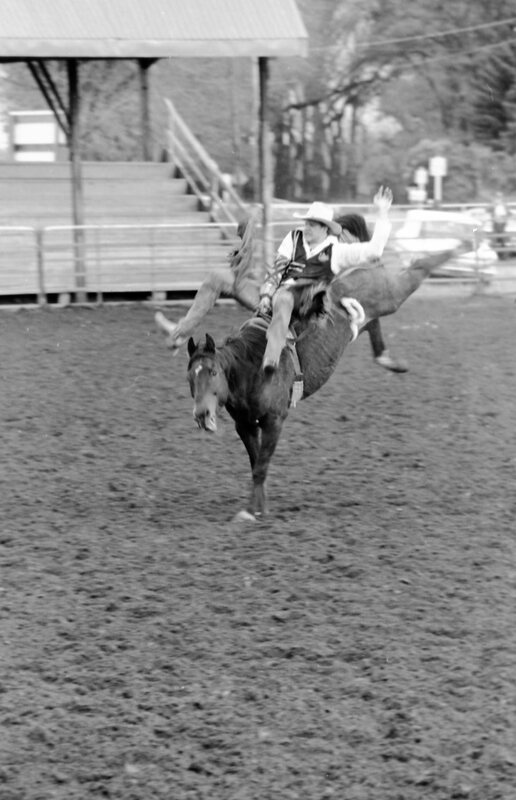 1987 Rodeo, Bronco Riding 04