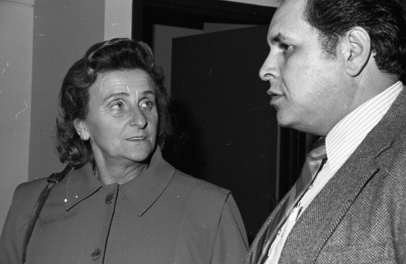 1984 Guests Meeting with Faculty 08