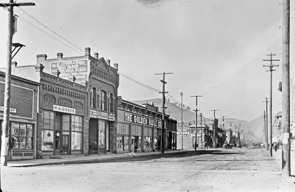 La Grande, Street Scene 18