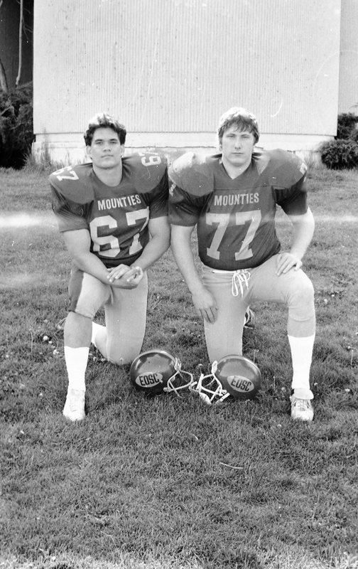 1981 Football Team Captains 03