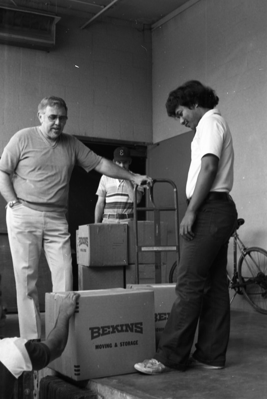 1981 Micronesian Trip, Loading 08