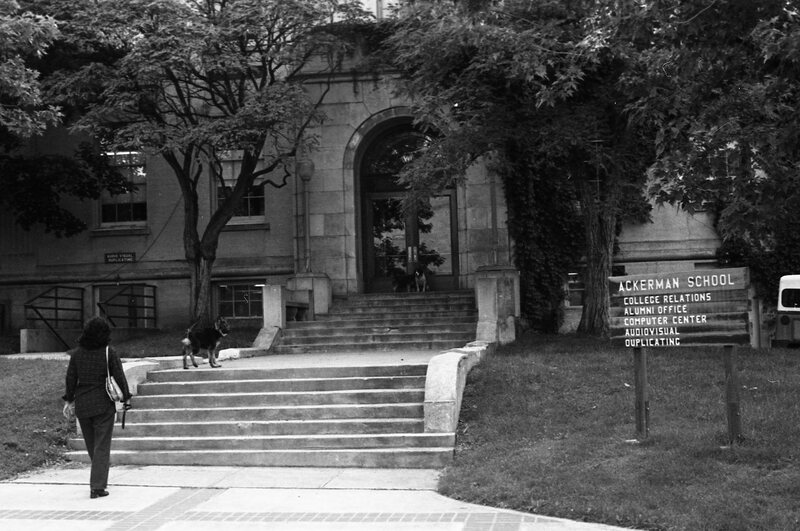 1984 Ackerman School Entrance 03