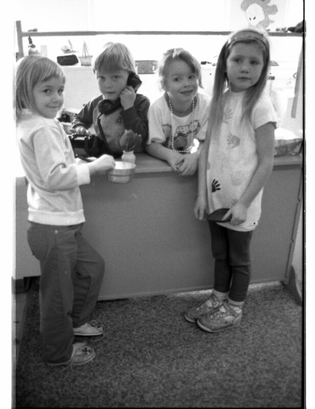 1989 Ackerman Elementary School, Playing 12