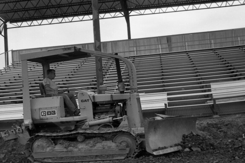 1984 Stadium Construction 08