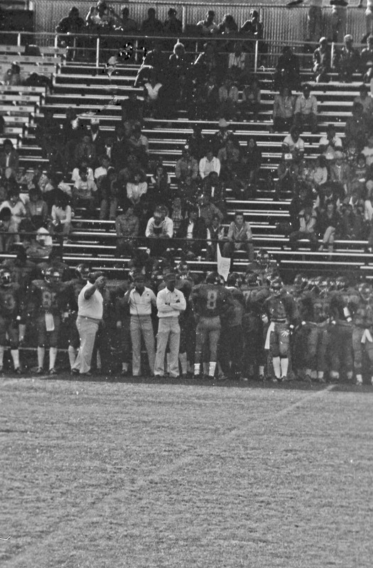 1985 Football Sideline 09