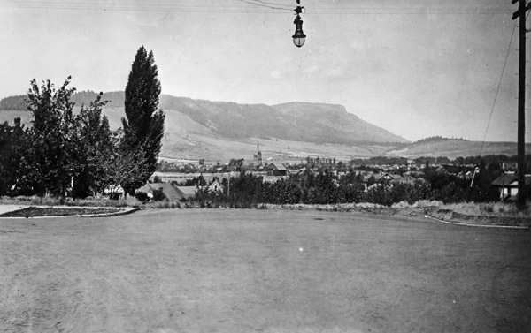 La Grande, 1930s Hilltop View 01