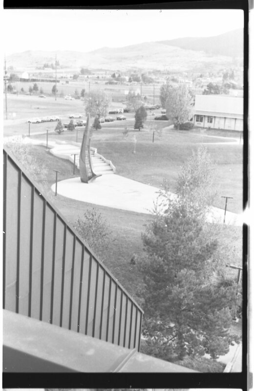 1988 Campus, Amphitheater 02