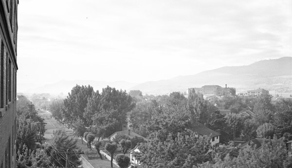 La Grande, Elevated View 11