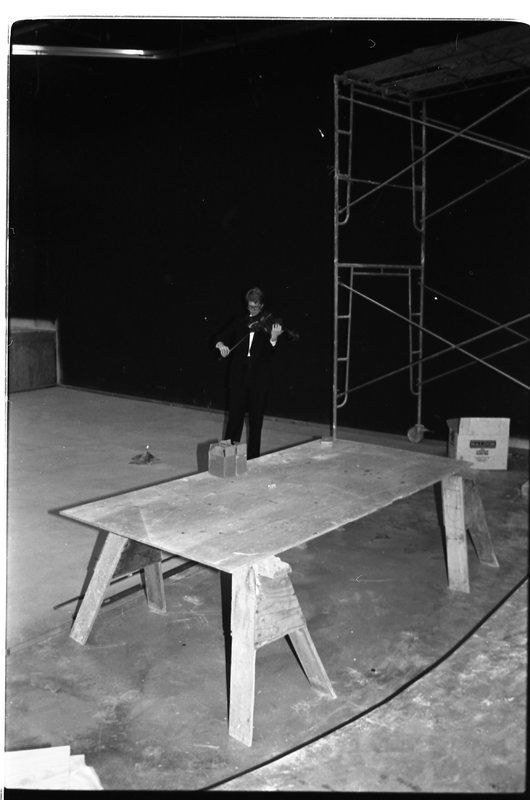 1990 Violinist, Clark Potter 01