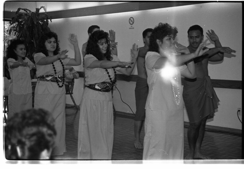 1989 Staff Awards, Performers 08