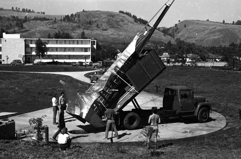 1981 Sculpture, Amphitheater Install 22