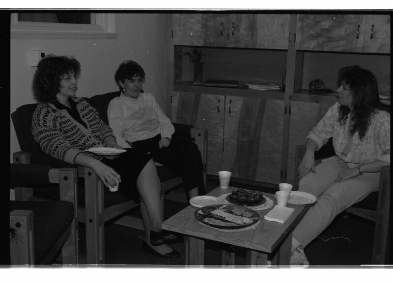 1989 Employees, Party 03