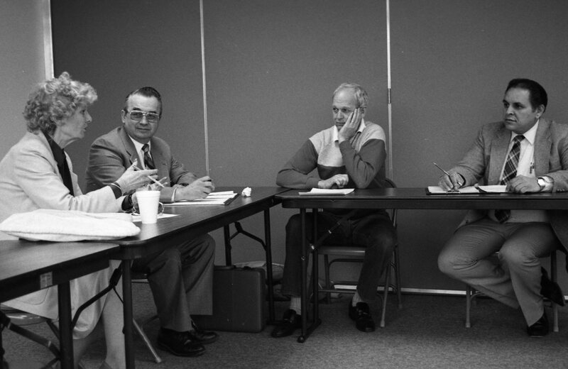 1986 Meeting, Alumni Association 02