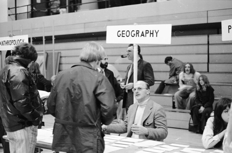 1972 Winter Registration Day 25