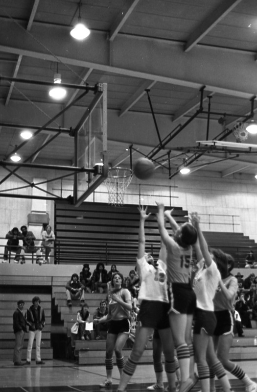 1978 Women's Basketball Action 08