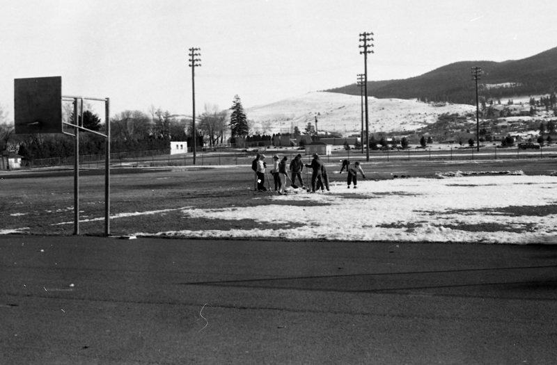 1984 Baseball Field, Cleaning 01