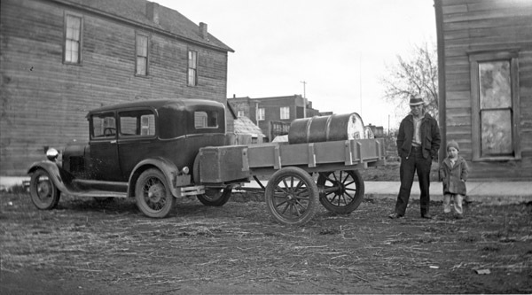 Automobile, Lynn Hill 2
