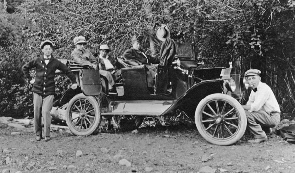 Reuter Group-J, Automobile 1