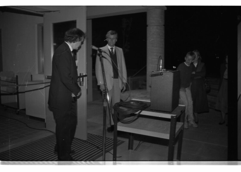 1989 Walter M. Pierce Library, Ribbon Cutting 11