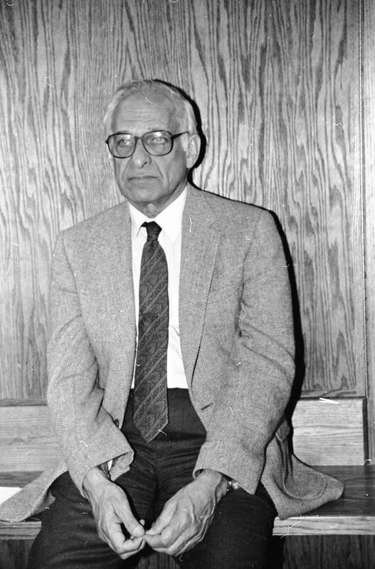 1987 Meeting, Signing 12