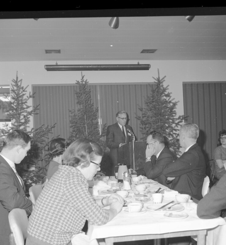 1969 Employees, Breakfast 02