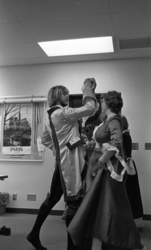 1977 Languages, French Club 18