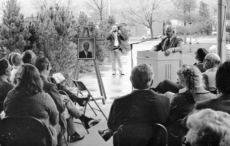 1983 Badgley Hall Dedication 06