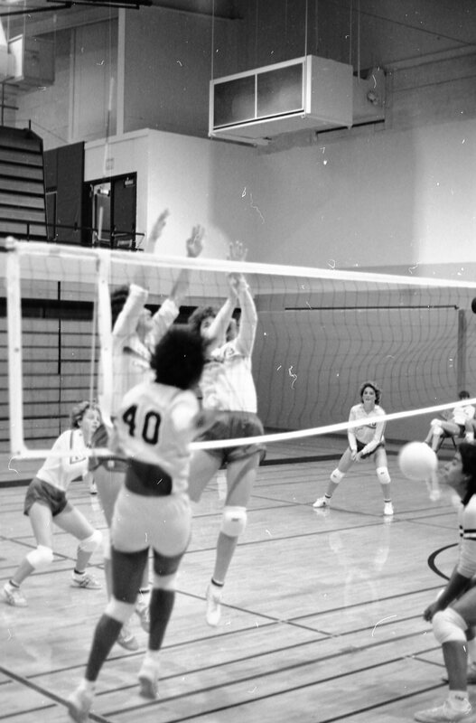 1985 Volleyball Action 04