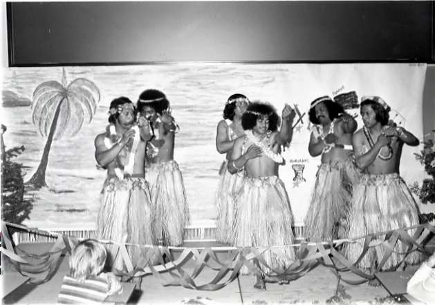 1978 Micronesian Performers 1