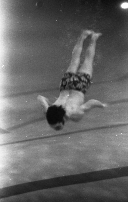 1977 Swimming, Under Water 02