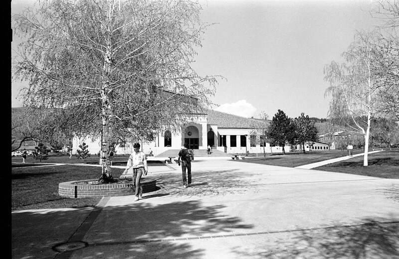 1991 Students, Walking 10