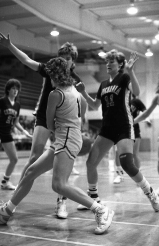 1988 Women's Basketball Action, Concordia at EOSC 03