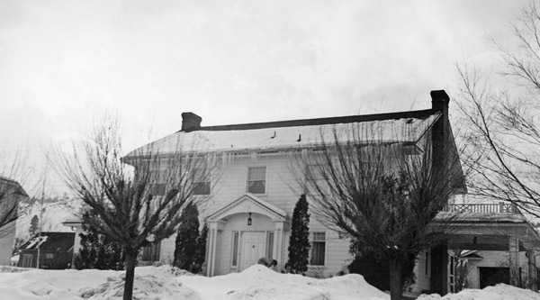 La Grande Home, Reuter-B 4