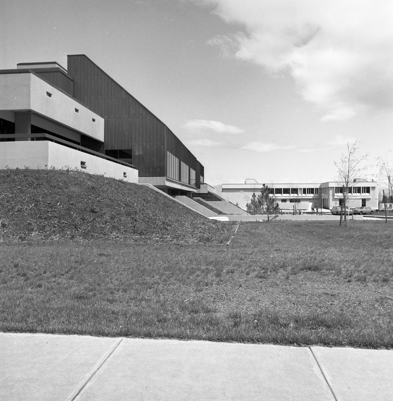 1974 Campus 02