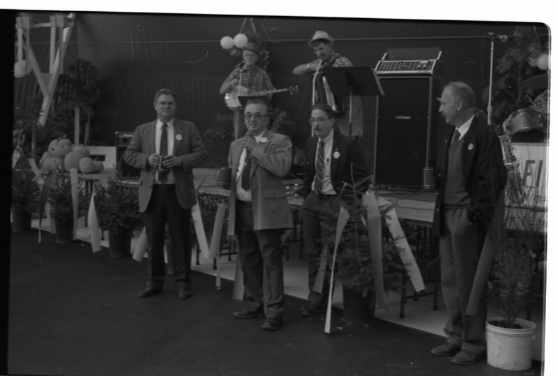 1989 Homecoming Officials 09