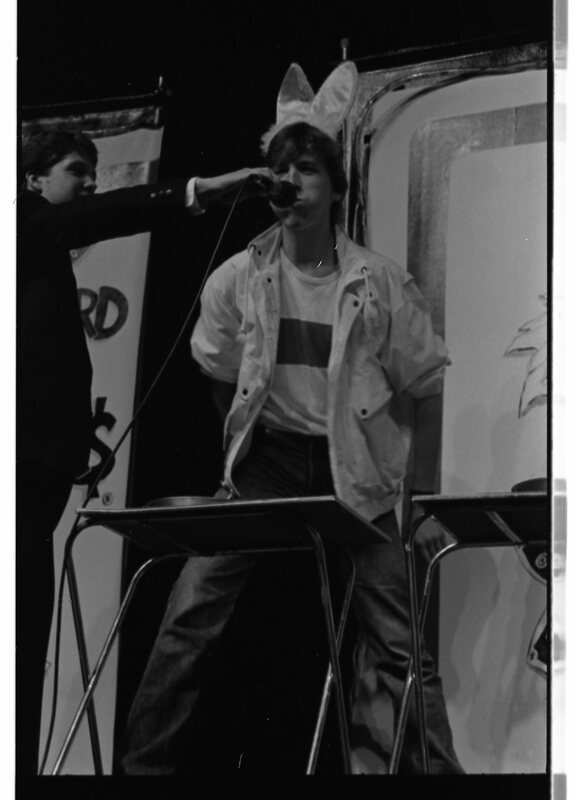 1989 Guest, The Buzzard of Bucks 29
