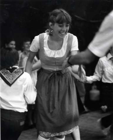 1980 Octoberfest, Folk Dancing 01