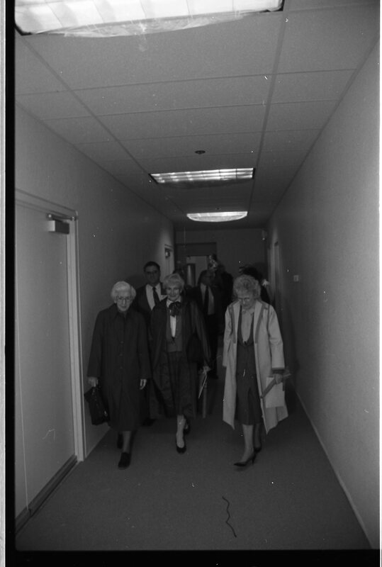 1990 Loso Hall, Tour 03