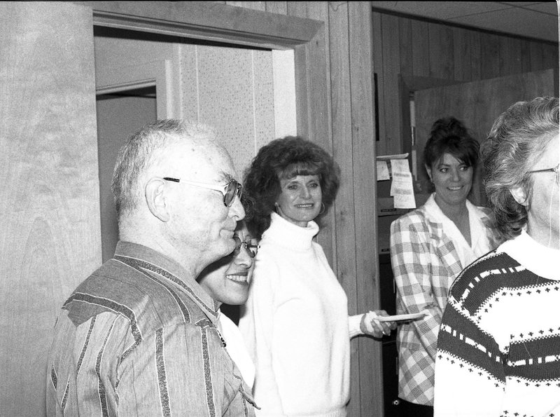 1990 Employees, Party 01