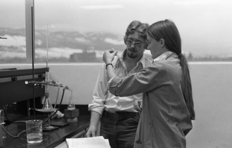 1977 Classroom, Biology Lab 05