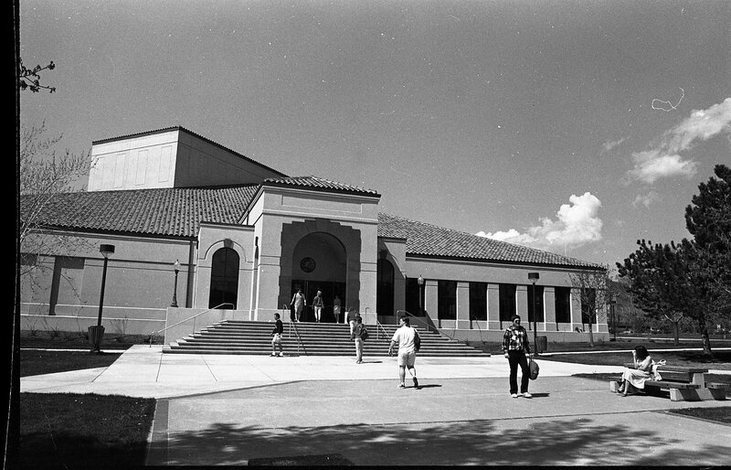 1991 Students, Walking 21