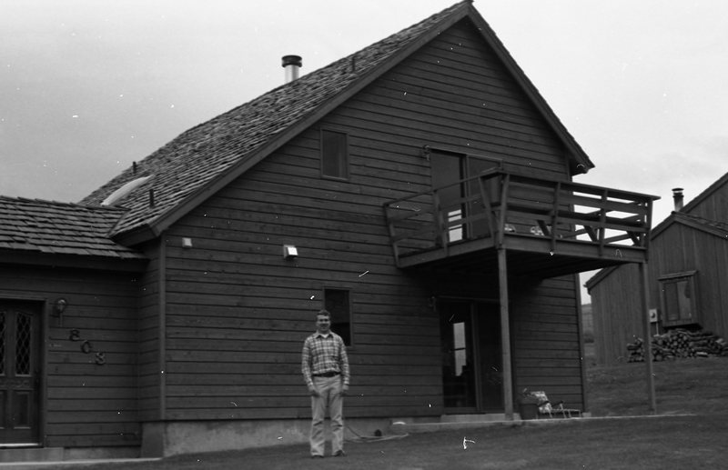 1984 Coach Jerry Howell's House 01
