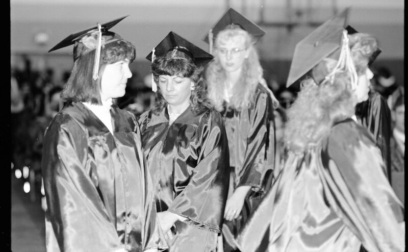 1991 Graduation, Graduates Walk 03