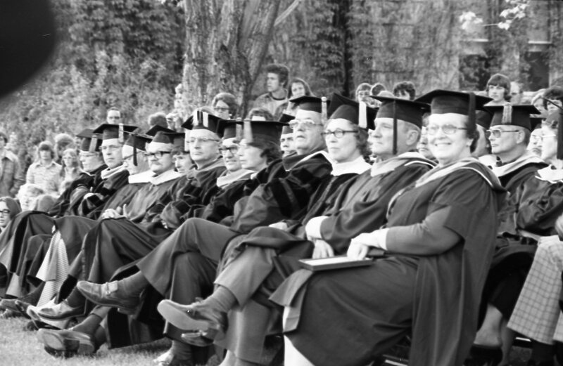 1976 Graduation 22