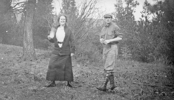 Reuter Group-D, Couple 2